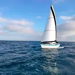 Botel Le Nid Marin,un Voilier Pour Deux Vieux Port *