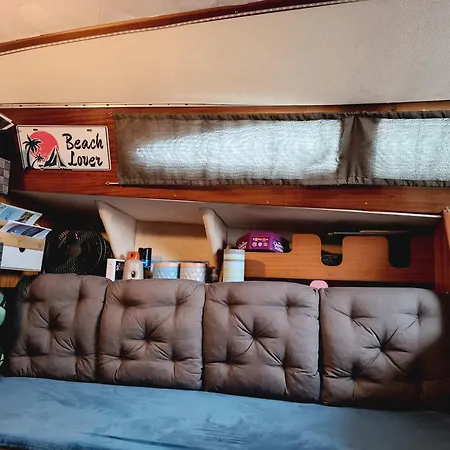 Le Nid Marin,un Voilier Pour Deux Vieux Port 塞特港