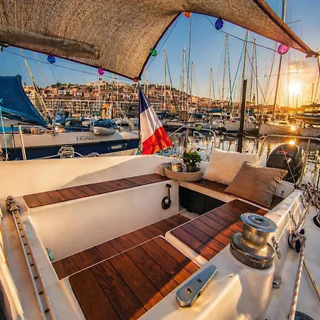 Nuit Insolite A Bord D'un Voilier Vieux Port ספינת מלון *